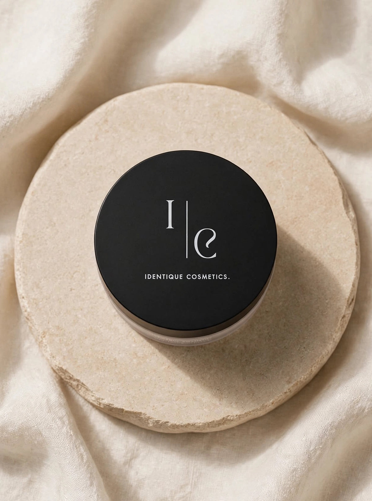 IDENTIQUE LUXE DUO-Shimmer Setting Loose Powder.